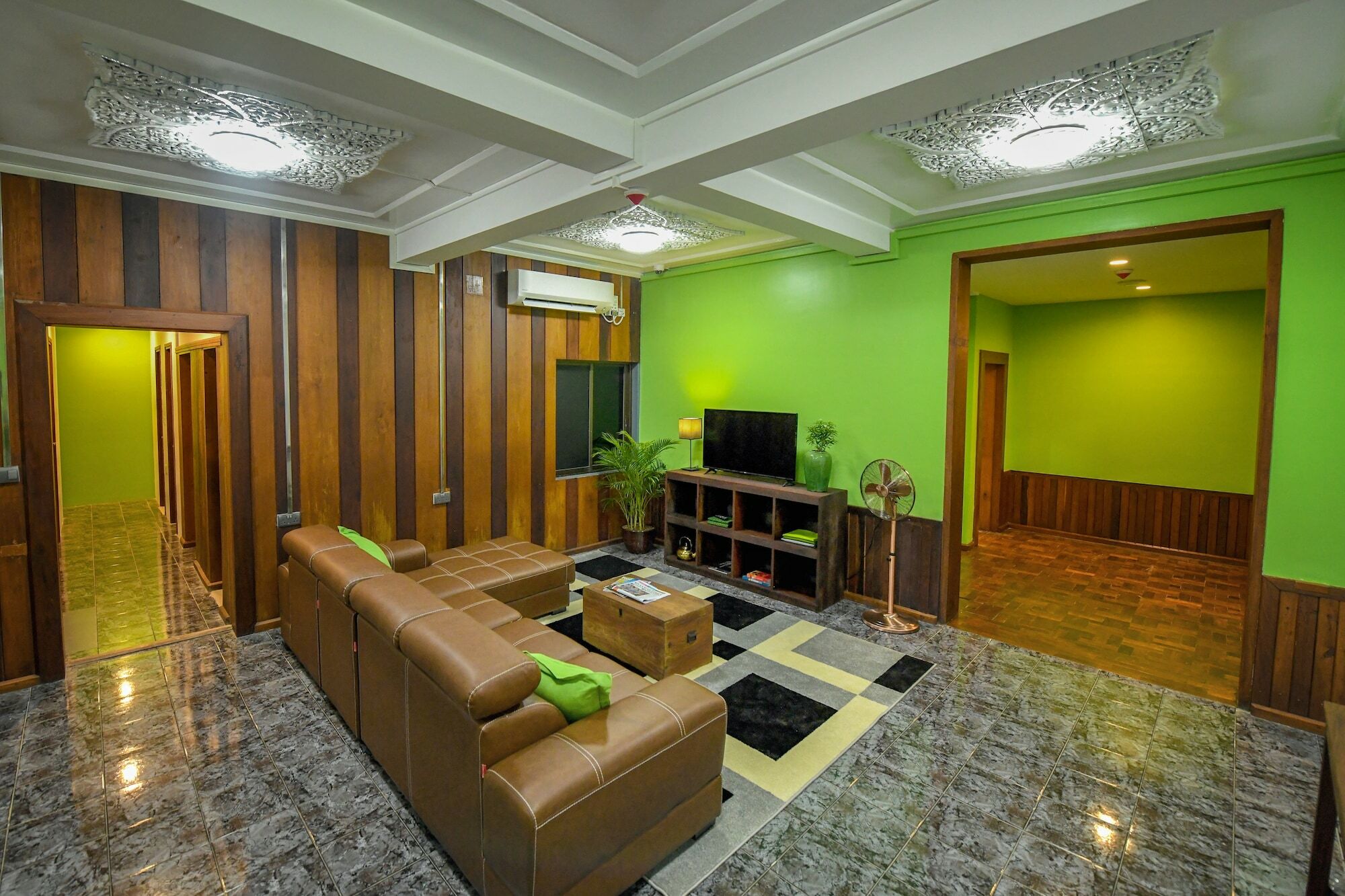 Ned Kelly Hotel & Irish Pub Μανταλέι Εξωτερικό φωτογραφία